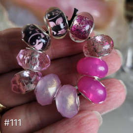 Groze 030: Set van 10 GrootGatKralen Acryl ( 4,8mm gat)