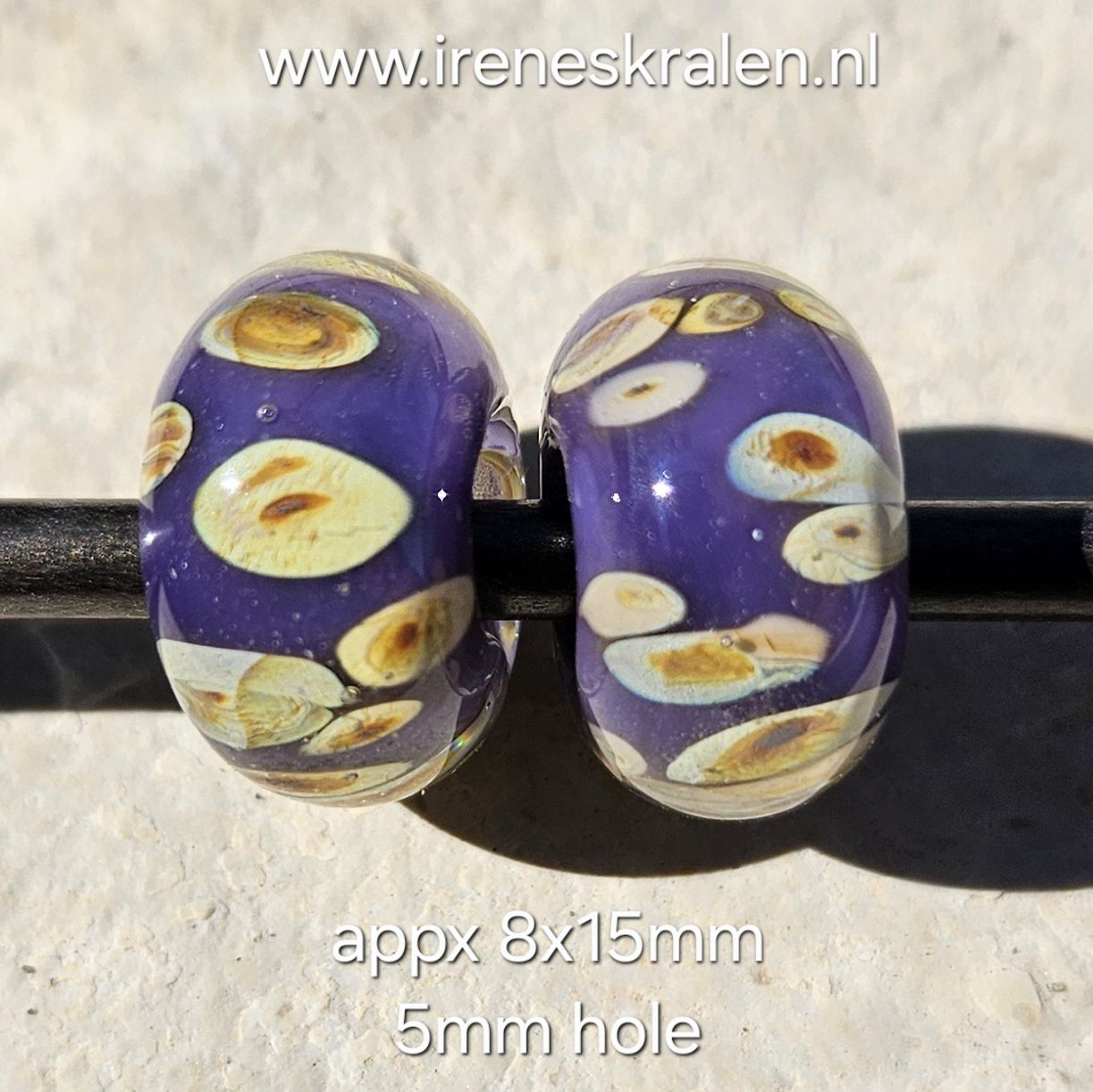 IKPR0069: Set van 2x GrootGatKraal Paars & Raku (5mm gat)