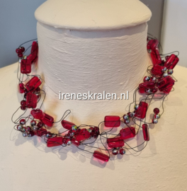 RD 0004a: Mooie Volle Ketting Rood, Tjechisch glas