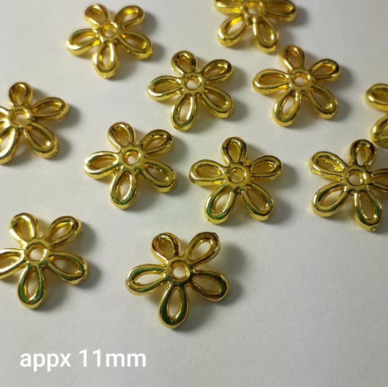 KraalKap 91: BeadCap Open Flower GoldColor, appx 12mm