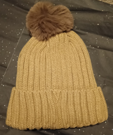 Muts Furry Pompon Beige