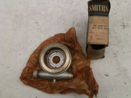 BG5330 / 257  Smiths