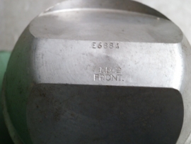 E6884  / STD