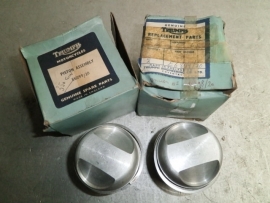 Set Triumph 350cc Twin   / 020