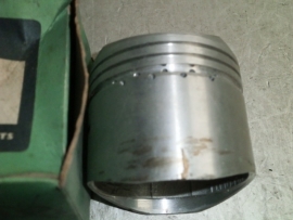 E6884  / STD