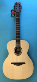 LÂG Tramontane 4/4 Classical Guitar