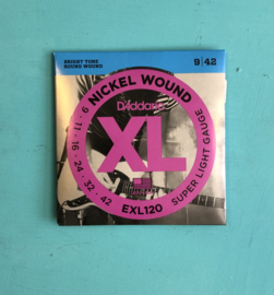 D’Addario EXL120 Nickel Wound 9-42