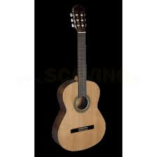 Paco Castillo 201 4/4 Solid Red Cedar Top
