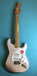 SQUIER CLASSIC VIBE STRATOCASTER See trough White