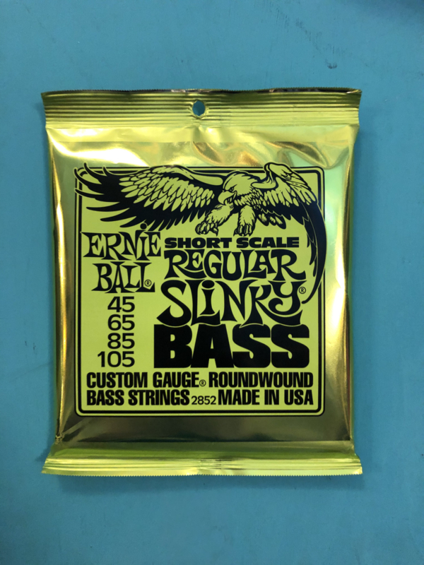 Ernie Ball Regular slinky bass Shortscale