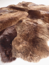 Brown Sheepskin Rug, +/- 170 x 215 cm (25)