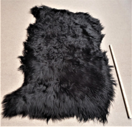 Black Icelandic Sheepskin Rug, +/- 120 x 180 cm (3)