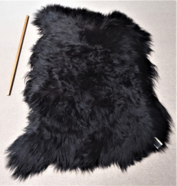 Black Icelandic Sheepskin Rug, +/- 120 x 170 cm (4)