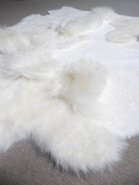 White Blizzard Sheepskin Rug, 130 x 200 cm (52)