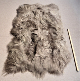 Taupe Icelandic Sheepskin Rug, +/- 120 x 200 cm (4)