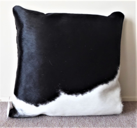 Black-White Cowhide Cushion (212)