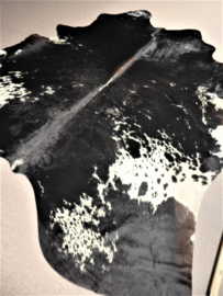 Black-White Cowhide XL (33)