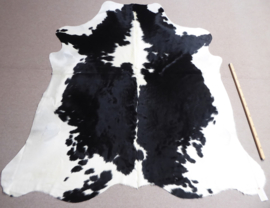 Black-White Cowhide L (805)