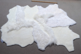 White Blizzard Sheepskin Rug, +/- 150 x 200 cm (253)