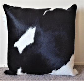 Black-White Cowhide Cushion (223)