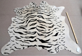 Cowhide with Tiger Print (3)
