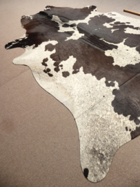 Dark brown/Black-White Cowhide L (61)