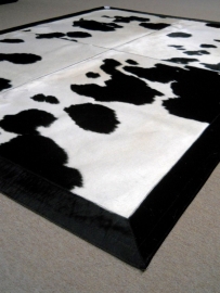 Black-White Cowhide Rug, 180 x 240 cm.