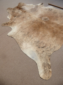 Beige Brindle Cowhide M (206)