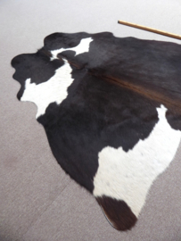 Tri-Coloured Cowhide S (95)