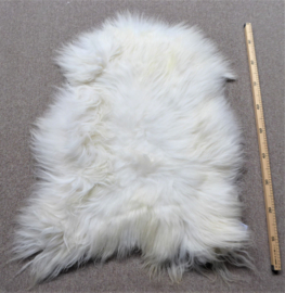 White Icelandic Sheepskin S (901)