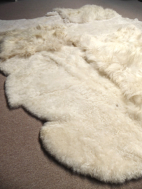 White Blizzard Sheepskin Rug, +/- 180 x 220 cm (400)