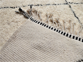 Beni Ouarain Rug, 260 x 360 cm