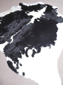 Black-White Cowhide L (805)