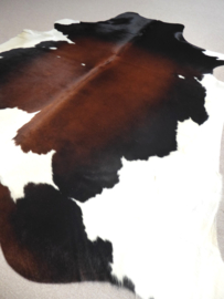 Tri-Coloured Cowhide L (218)