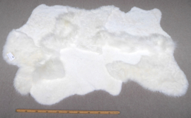 White Blizzard Sheepskin Rug, 130 x 200 cm (52)