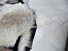 Mélange Shorn Sheepskin Rug, +/- 155 x 160 cm (6)