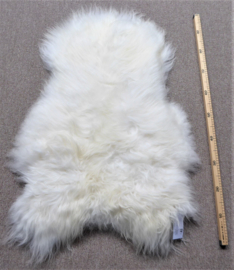 White Icelandic Sheepskin S (906)