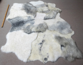 White-Grey Blizzard Sheepskin Rug, +/- 170 x 210 cm (12)