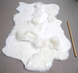 White Blizzard Sheepskin Rug, 130 x 200 cm (52)