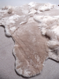 Nude Blizzard Sheepskin Rug, +/- 170 x 220 cm (127)