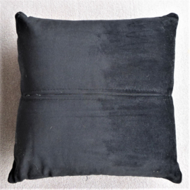 Black-White Cowhide Cushion (156)