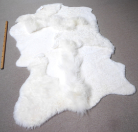 White Blizzard Sheepskin Rug, 130 x 200 cm (52)