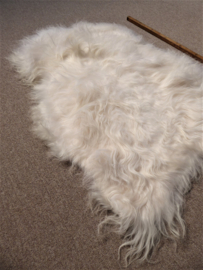 White Icelandic Sheepskin M (643)