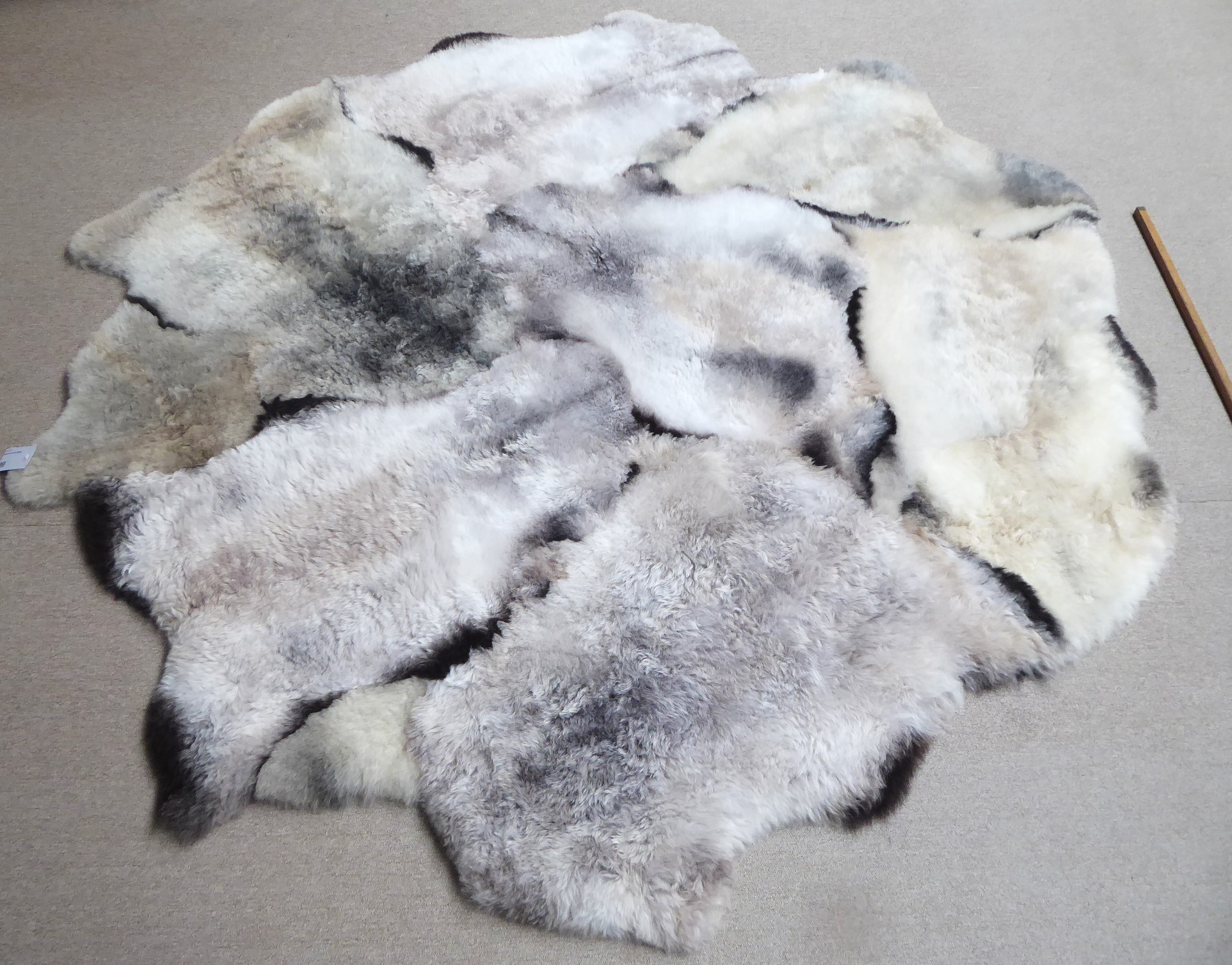 Mélange Shorn Sheepskin Rug, +/- 220 x 220 cm (6)