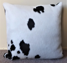 Black-White Cowhide Cushion (61)