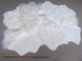 White Blizzard Sheepskin Rug, +/- 150 x 200 cm (131)