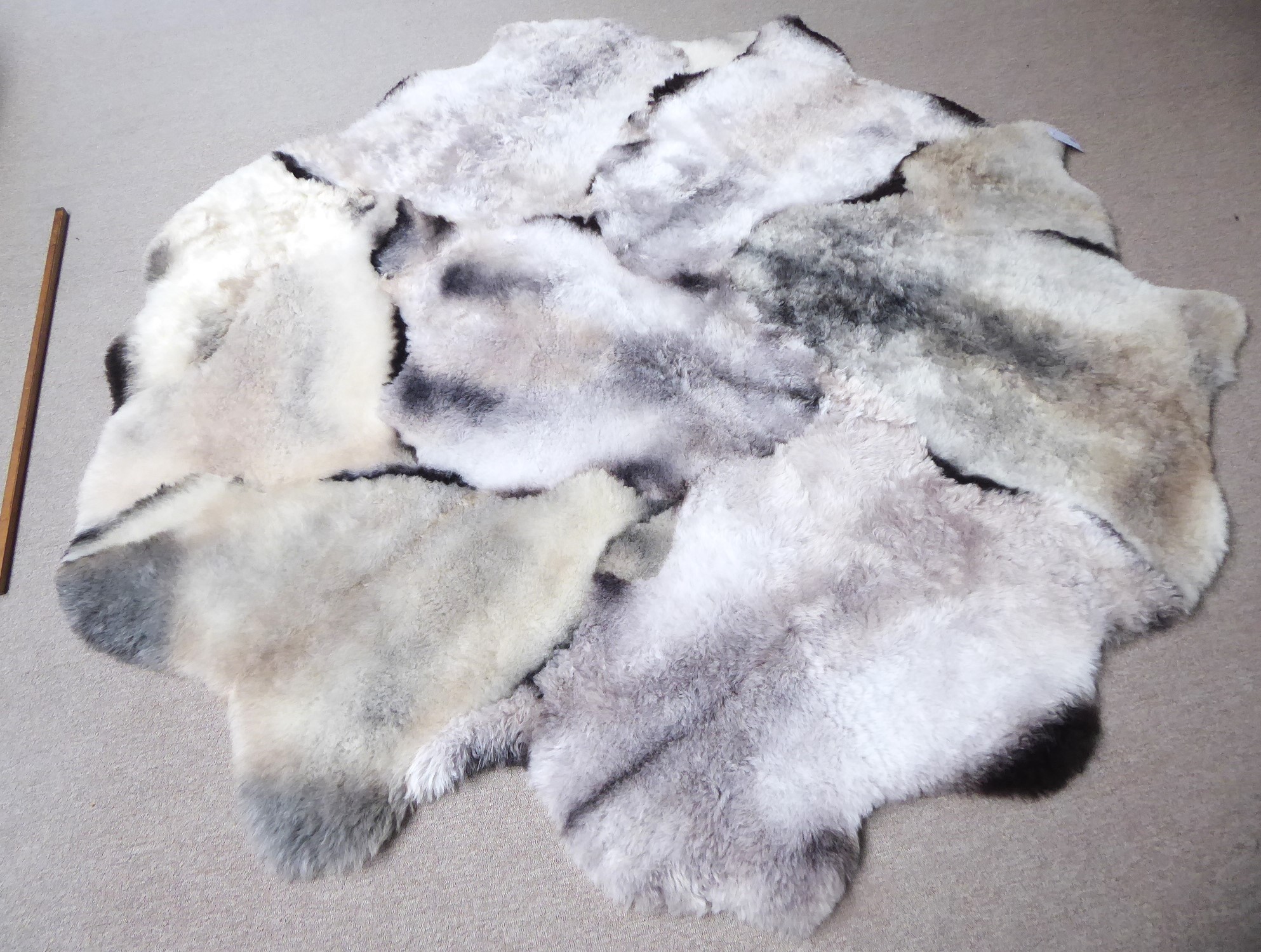 Mélange Shorn Sheepskin Rug, +/- 220 x 220 cm (6)