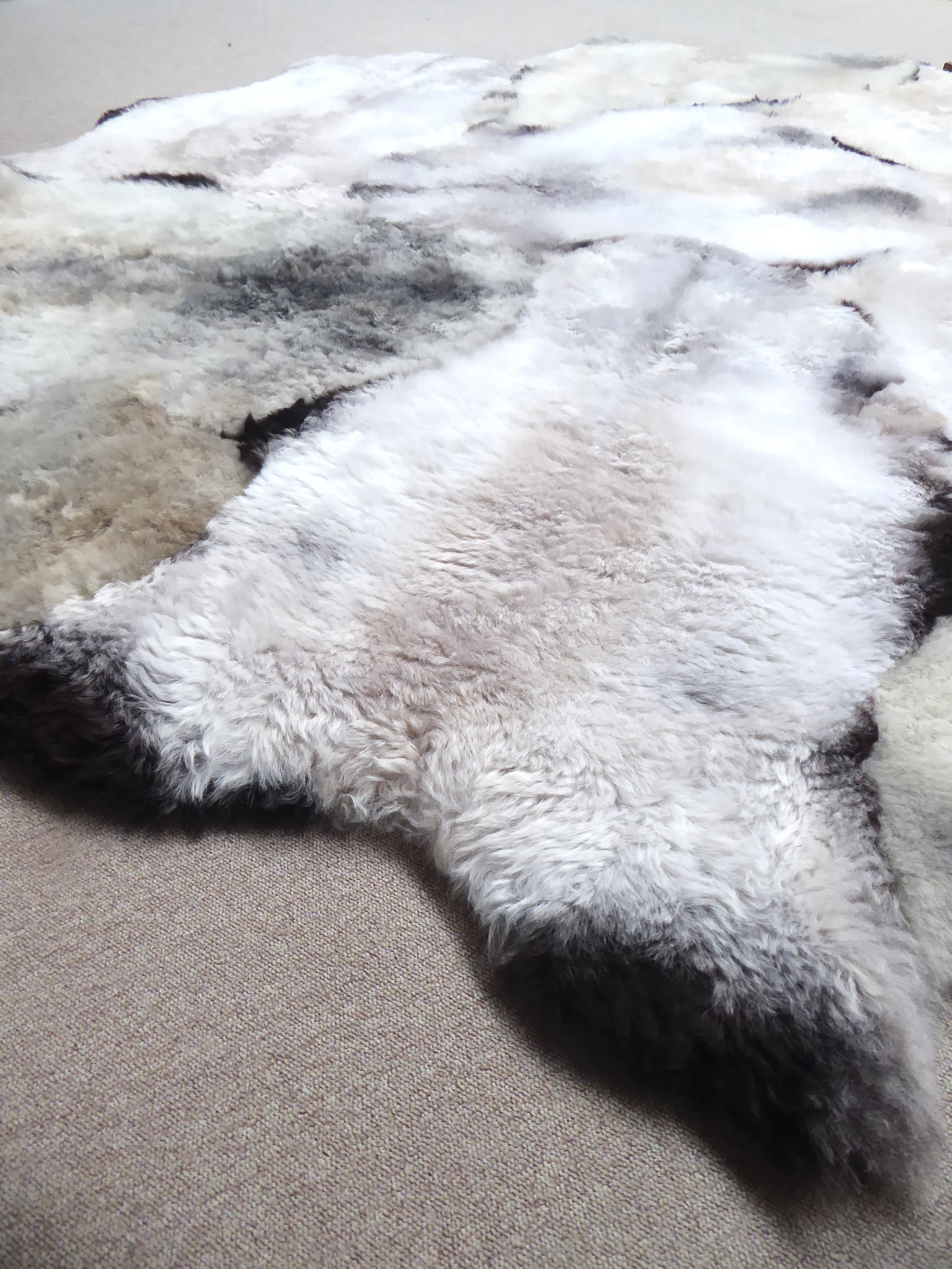 Mélange Shorn Sheepskin Rug, +/- 220 x 220 cm (6)