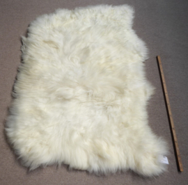 White Icelandic Sheepskin Rug, Triple, +/- 110 x 165 cm (26)