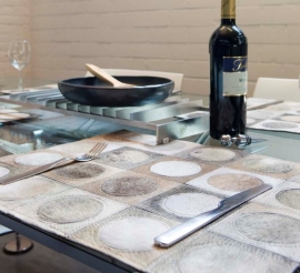 Grey circles koeienhuid placemats